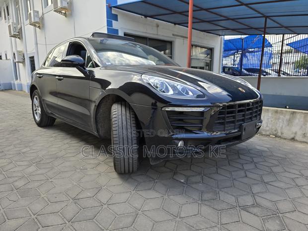 Porsche Macan Sport Edition 2018 Black
