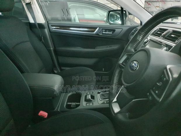 Subaru Outback 2018 Black