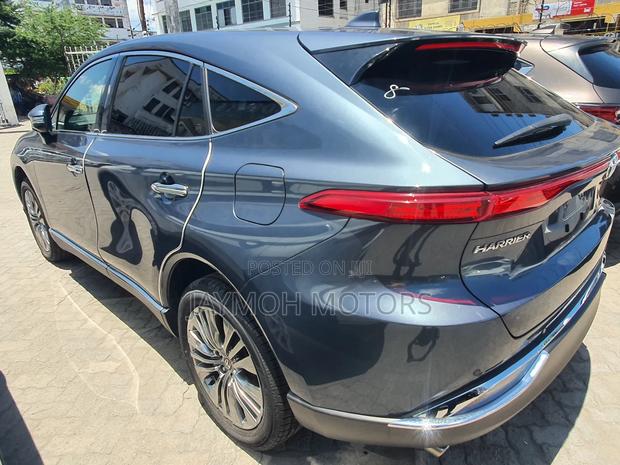 Toyota Harrier 2021 Brown