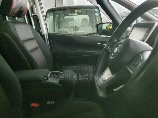 Nissan Serena 2018 Black