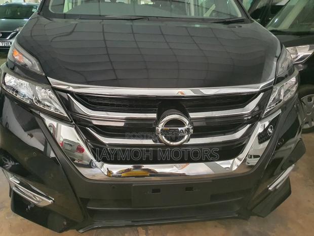 Nissan Serena 2018 Black
