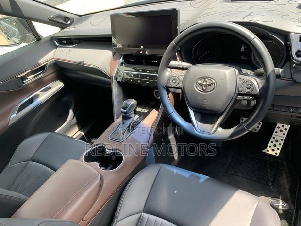 Toyota Harrier 2.0 4WD 2020 Blue