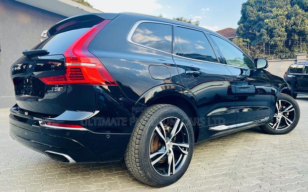 Volvo XC60 T5 Inscription AWD 2018 Black