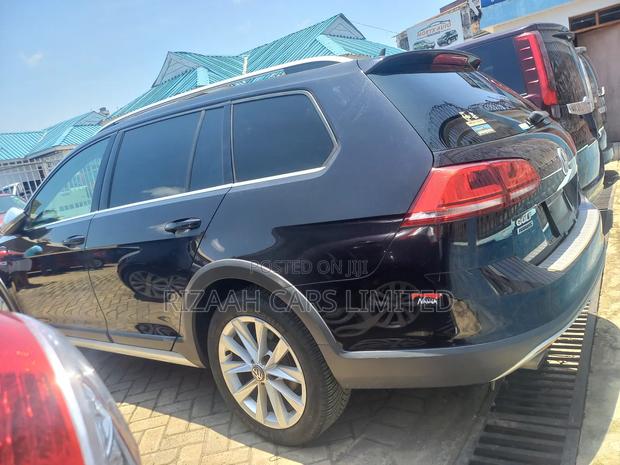 Volkswagen Golf Alltrack TSI SE AWD 4MOTION 2017 Black