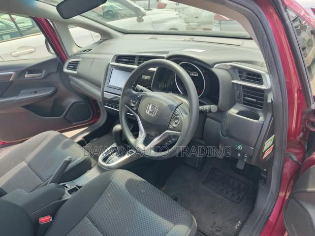 Honda Fit 2017 Pink