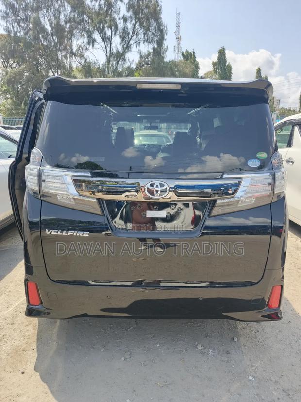 Toyota Vellfire 2017 Black