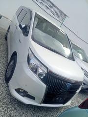 Toyota Esquire 2017 White for sale