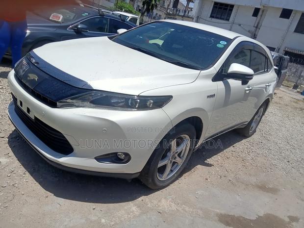 Toyota Harrier 2017 White