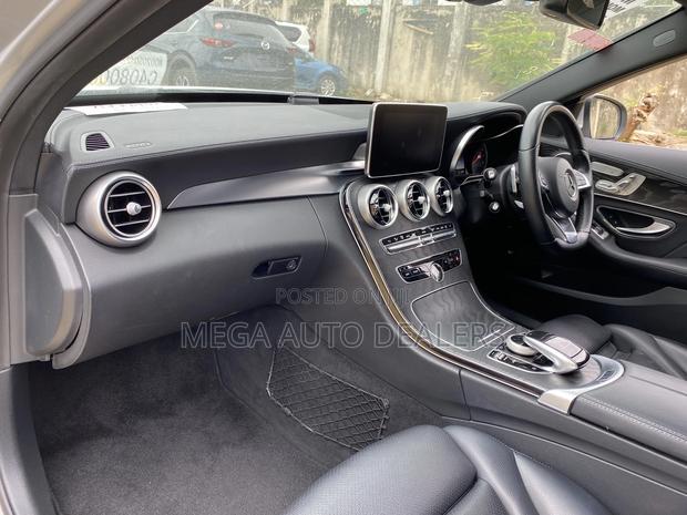 Mercedes-Benz C200 2018 Silver