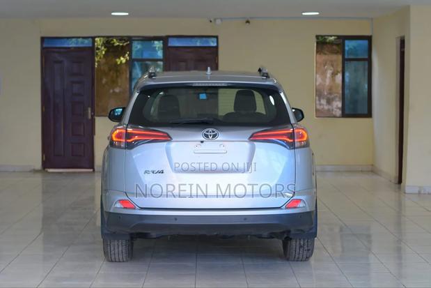 Toyota RAV4 2017 Silver