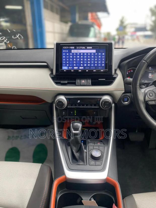 Toyota RAV4 2019 Green