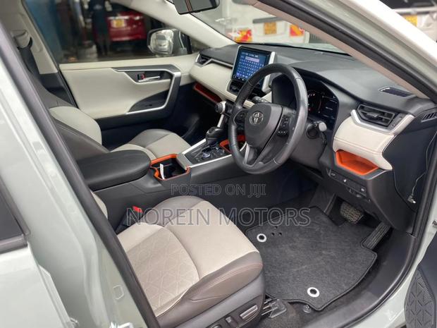 Toyota RAV4 2019 Green