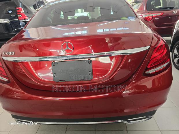Mercedes-Benz C200 2017 Red