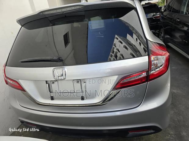 Honda Jade 2017 Silver