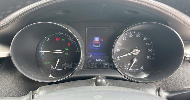Toyota C-HR 2017 Silver