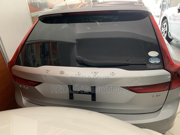 Volvo V90 2017 Silver