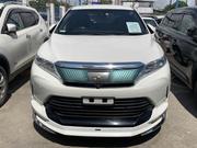 Toyota Harrier 2.0 2018 White for sale