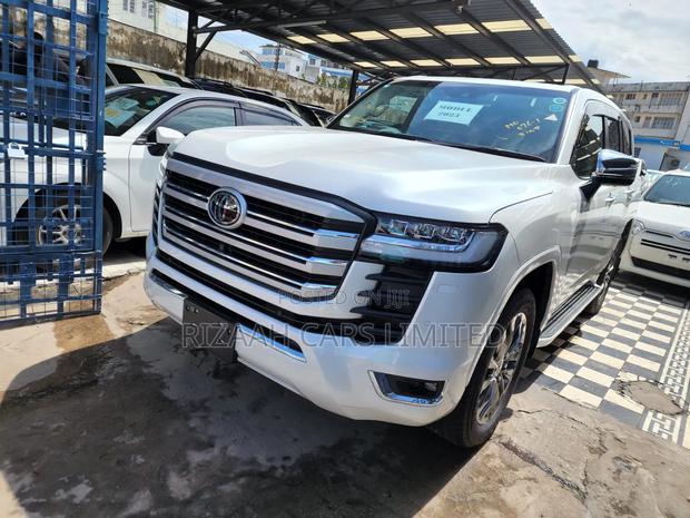 New Toyota Land Cruiser 2023 White