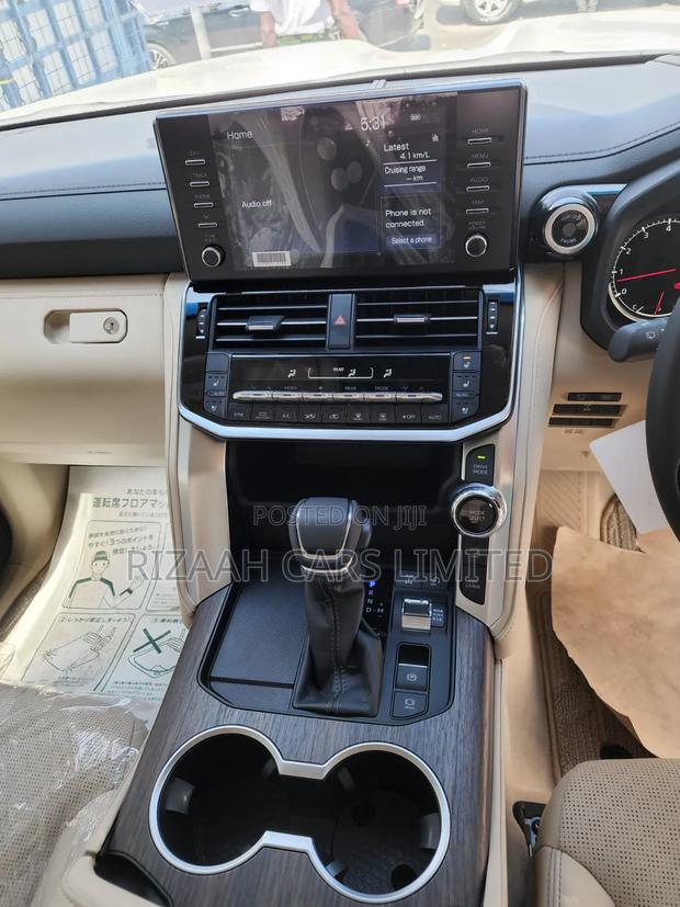 New Toyota Land Cruiser 2023 White