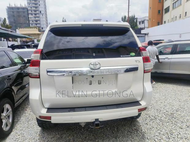 Toyota Land Cruiser Prado 2017 White