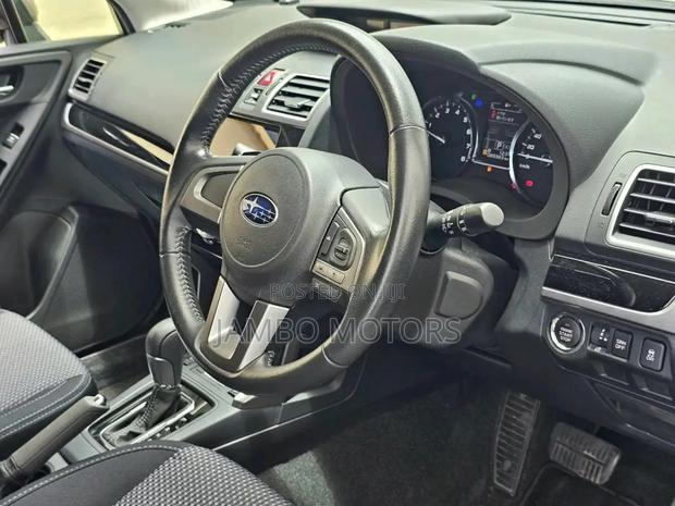 Subaru Forester 2.0XT Premium AWD 2017 Gray