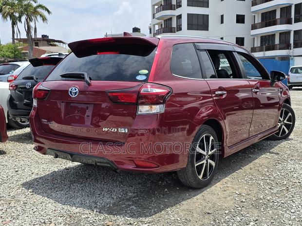 Toyota Corolla Fielder 2018 Burgundy