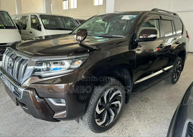 Toyota Land Cruiser Prado 2.8 2018 Brown