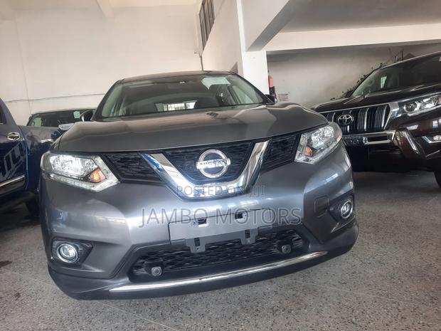 Nissan X-Trail 2.0 Petrol FWD 2016 Gray