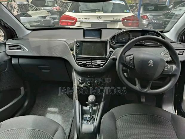 Peugeot 208 2018 Purple