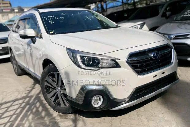 Subaru Outback 2.5i Premium AWD 2018 White