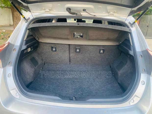 Toyota Auris 2015 Gray