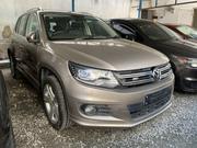 Volkswagen Tiguan R-Line AWD 4MOTION 2016 Gold for sale
