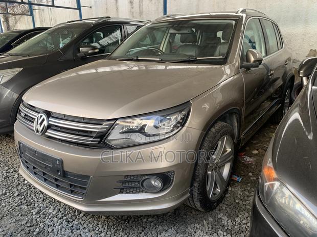Volkswagen Tiguan R-Line AWD 4MOTION 2016 Gold
