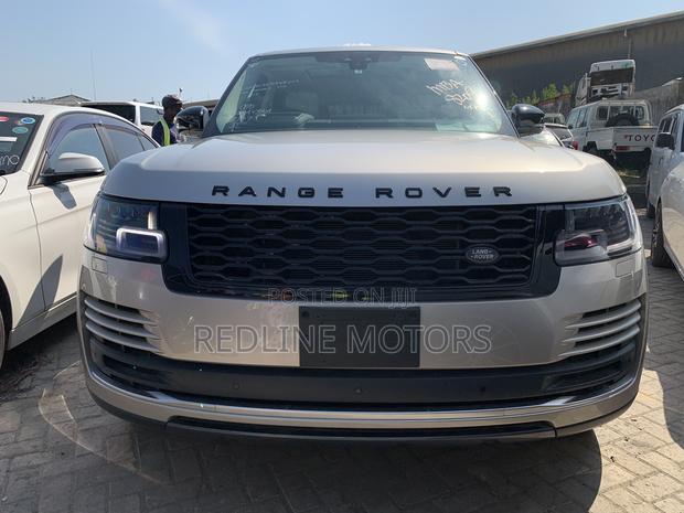 Land Rover Range Rover Vogue 2019 Gold