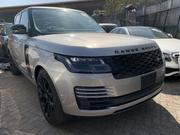 Land Rover Range Rover Vogue 2019 Gold for sale