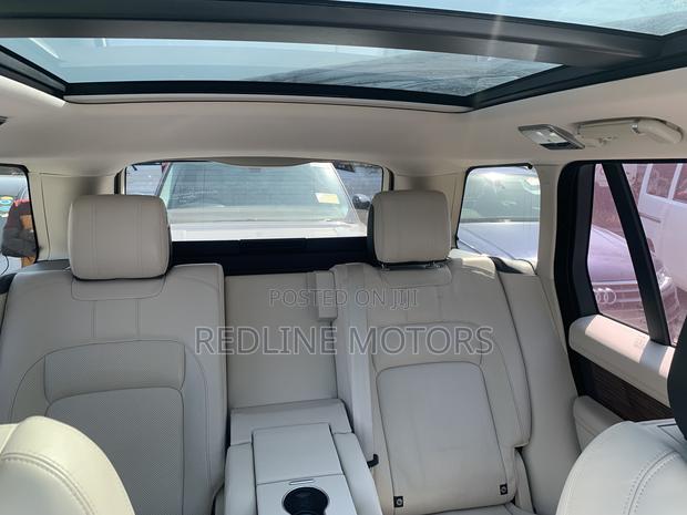 Land Rover Range Rover Vogue 2019 Gold