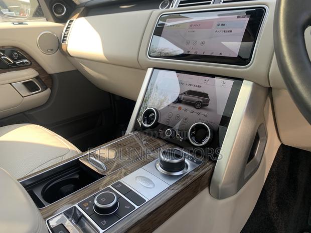 Land Rover Range Rover Vogue 2019 Gold