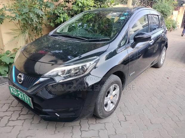 Nissan Note 1.2 Hybrid 2017 Black