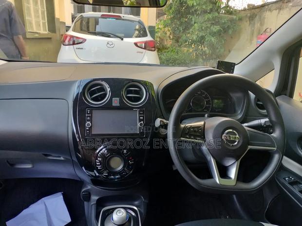 Nissan Note 1.2 Hybrid 2017 Black