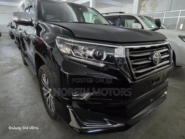 Toyota Land Cruiser Prado 2018 Matt Black