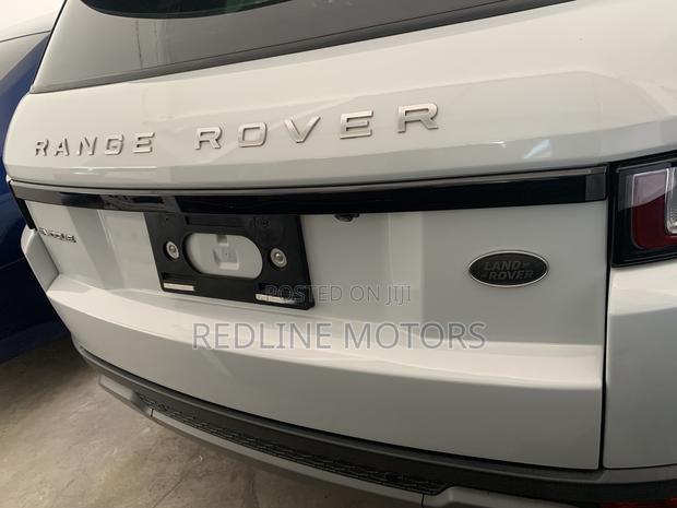 Land Rover Range Rover Evoque SE 4x4 5-Door 2017 White