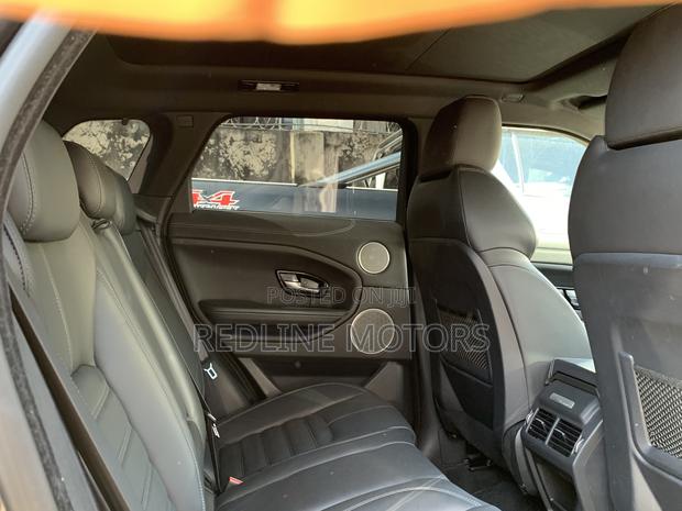 Land Rover Range Rover Evoque HSE 4x4 5-Door 2017 Gray