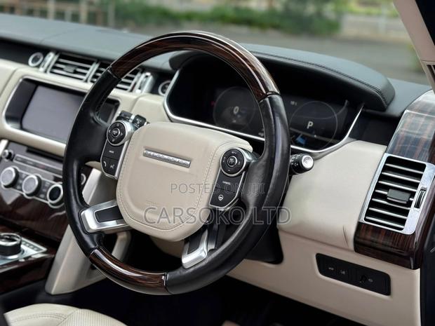 Land Rover Range Rover Vogue 2017 Black
