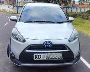 Toyota Sienta 2016 Silver for sale