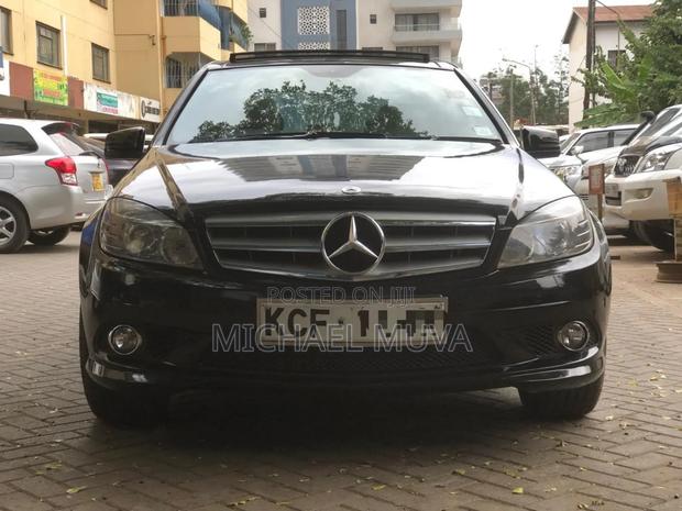 Mercedes-Benz C200 2010 Black