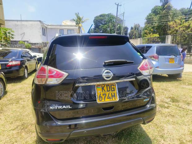Nissan X-Trail 2015 Black