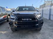 Toyota Hilux SR5 4x4 2016 Gray for sale