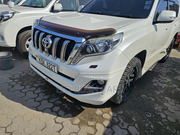 Toyota Land Cruiser Prado 2016 White