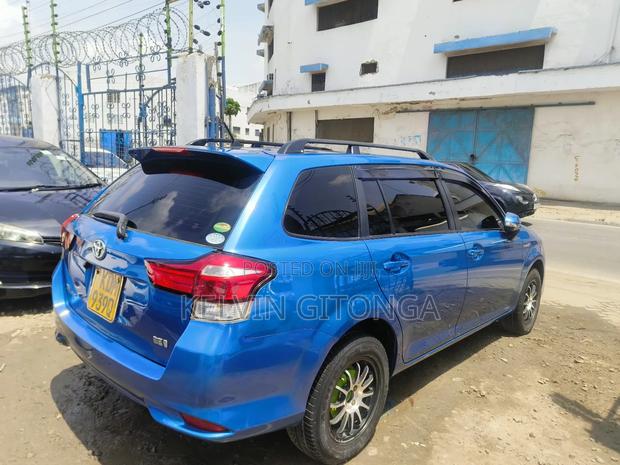Toyota Corolla Fielder 2017 Blue