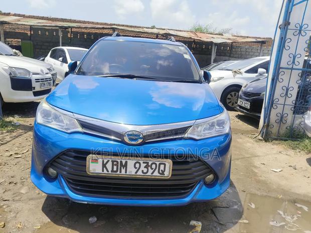 Toyota Corolla Fielder 2017 Blue